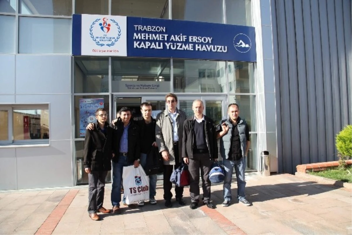 Trabzon\'da Görme Engellilere Yüzme Kursu Verilecek