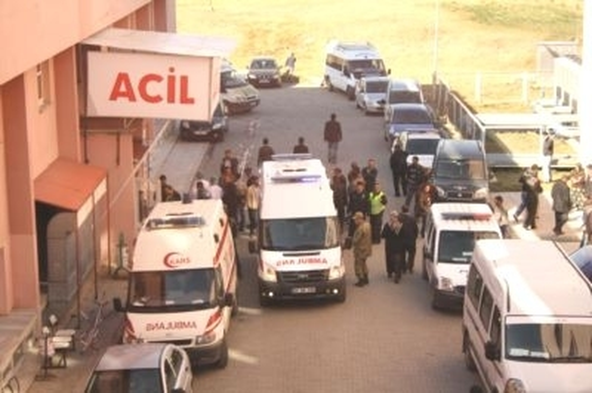 Van\'da Öğretmen Servisi Kaza Yaptı