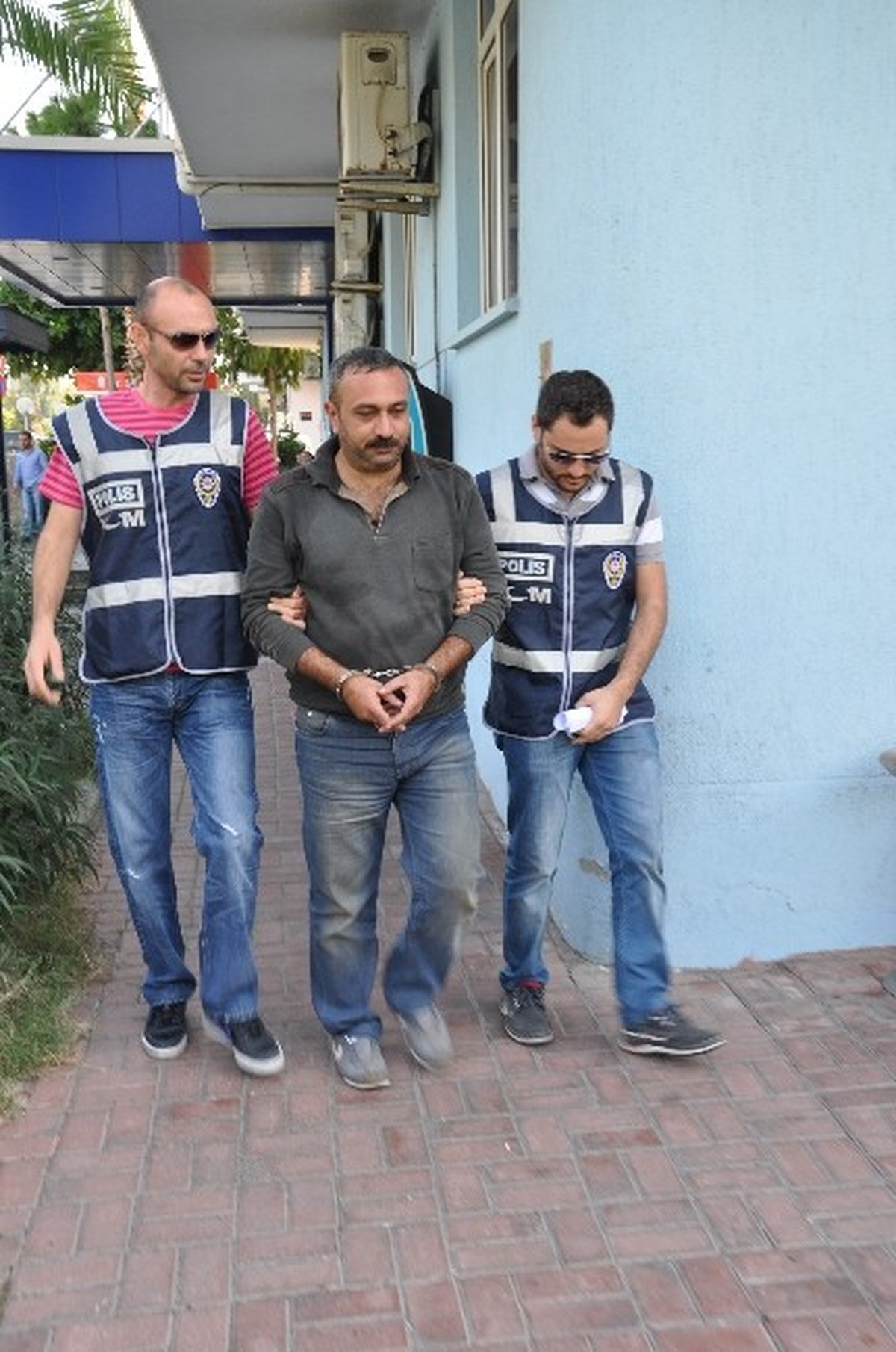 Zehir Taciri Suçüstü Yakalandı