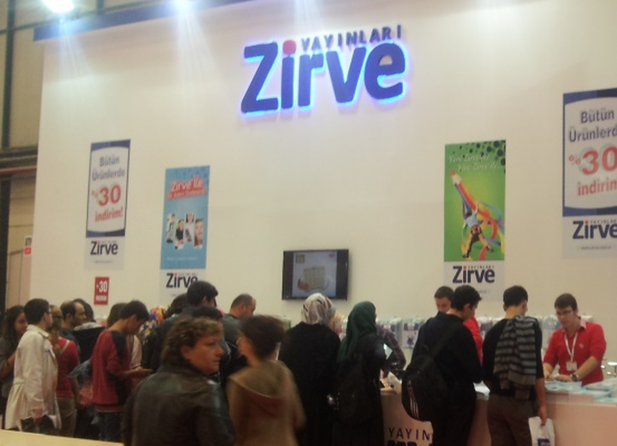 Zirve Yayınları, Twitter\'da da Zirvede