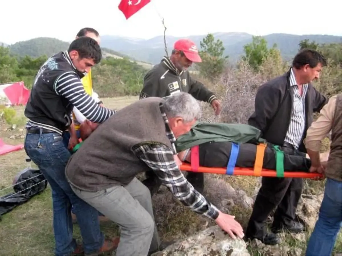 Açlık Grevindeki Köylü Hastaneye Kaldırıldı