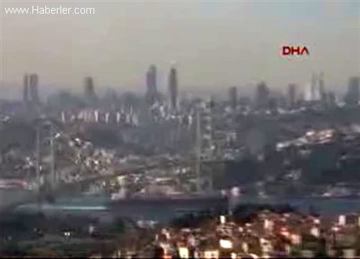 Boğaziçi Köprüsü\'nde "Tarihi Vuruş"