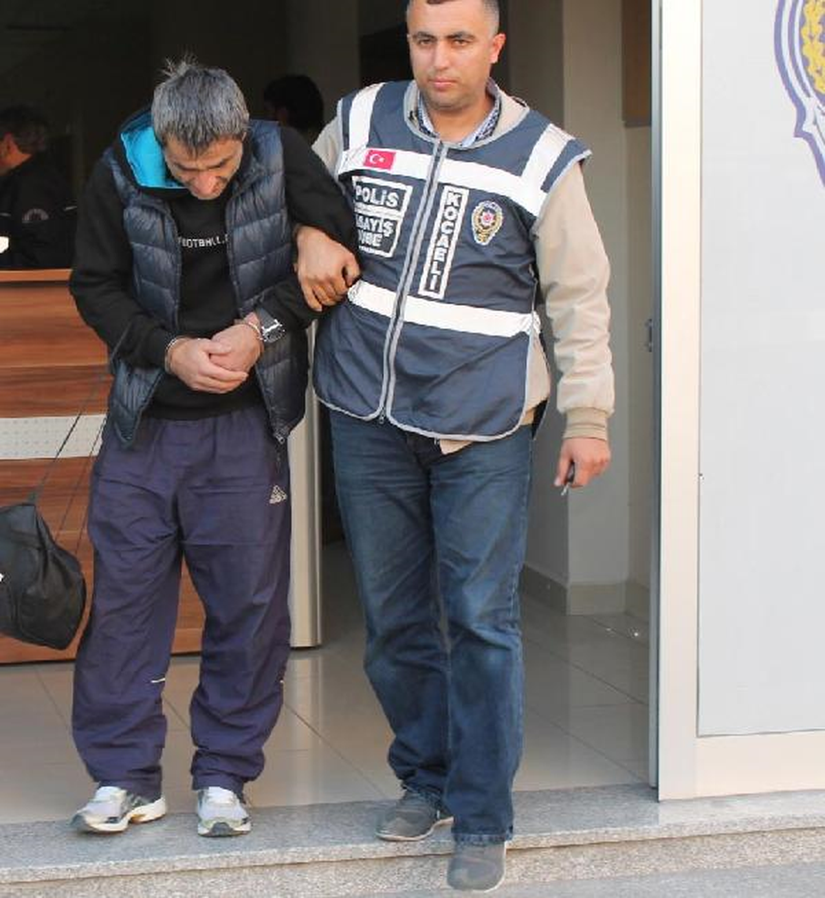 İkinci Kez Aynı Mağazayı Soymaya Gelince Yakalandı