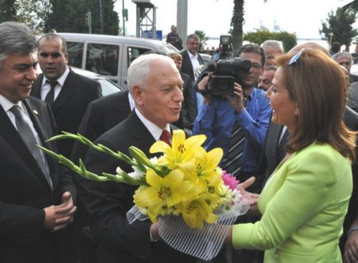 CHP\'li Haberal Adana\'da Organ Bağışı Etkinliklerine Katıldı