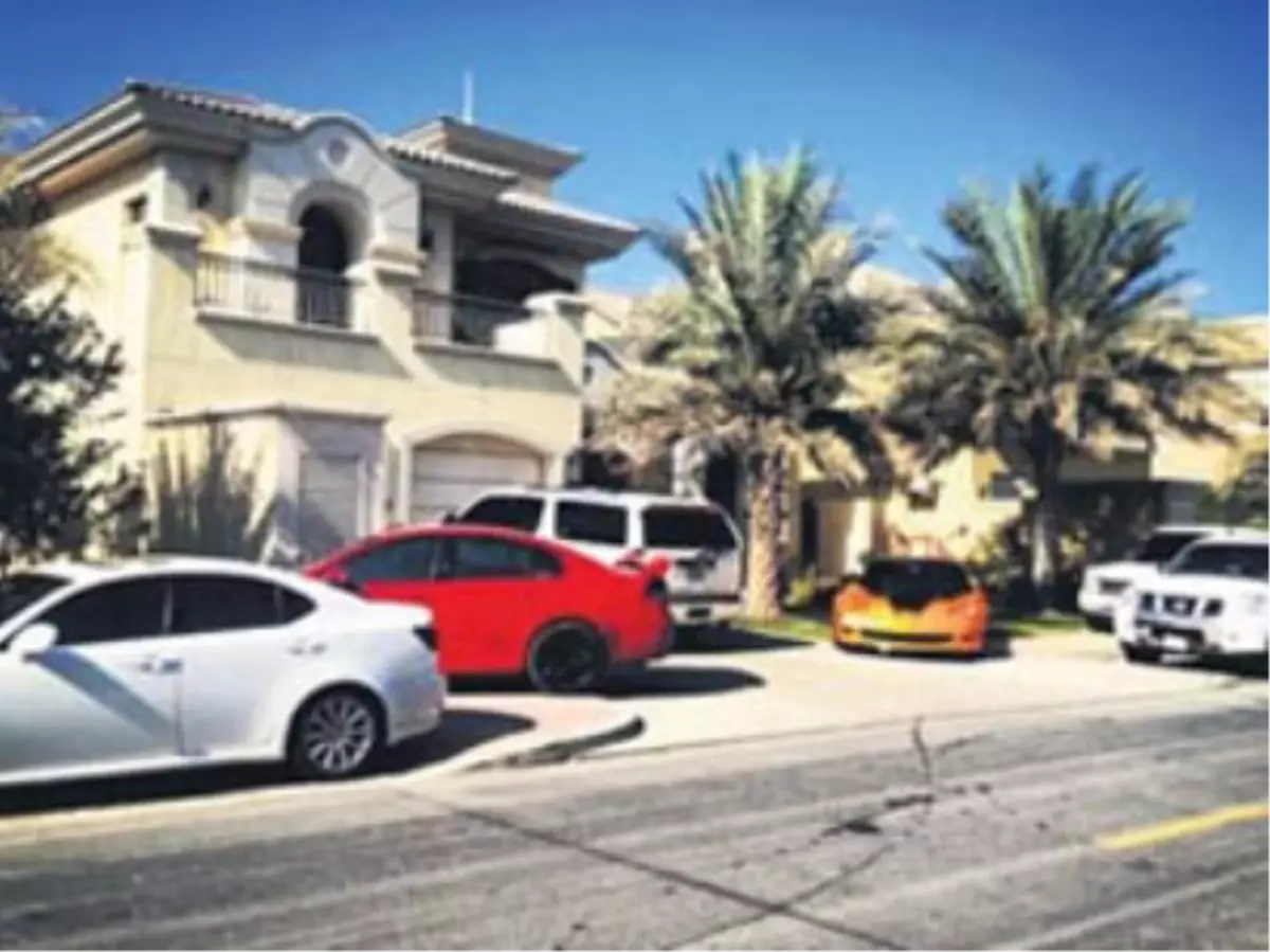 Evinin Önü Oto Galeriye Döndü