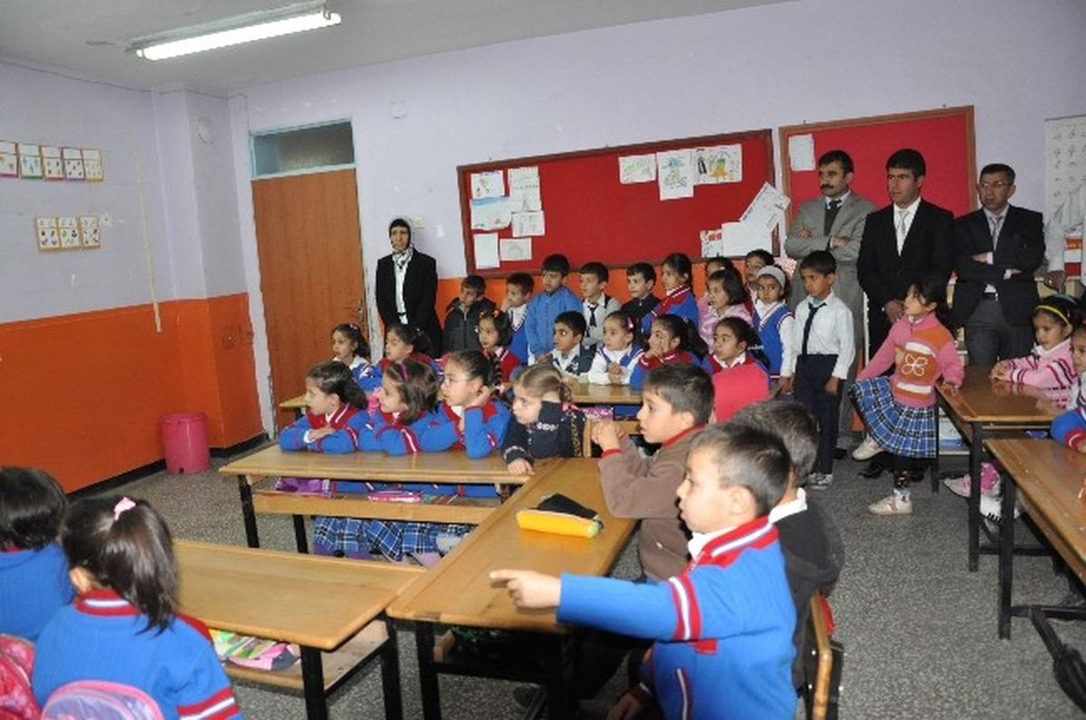 Gölbaşı\'nda Okullarda El Hijyeni Eğitimi