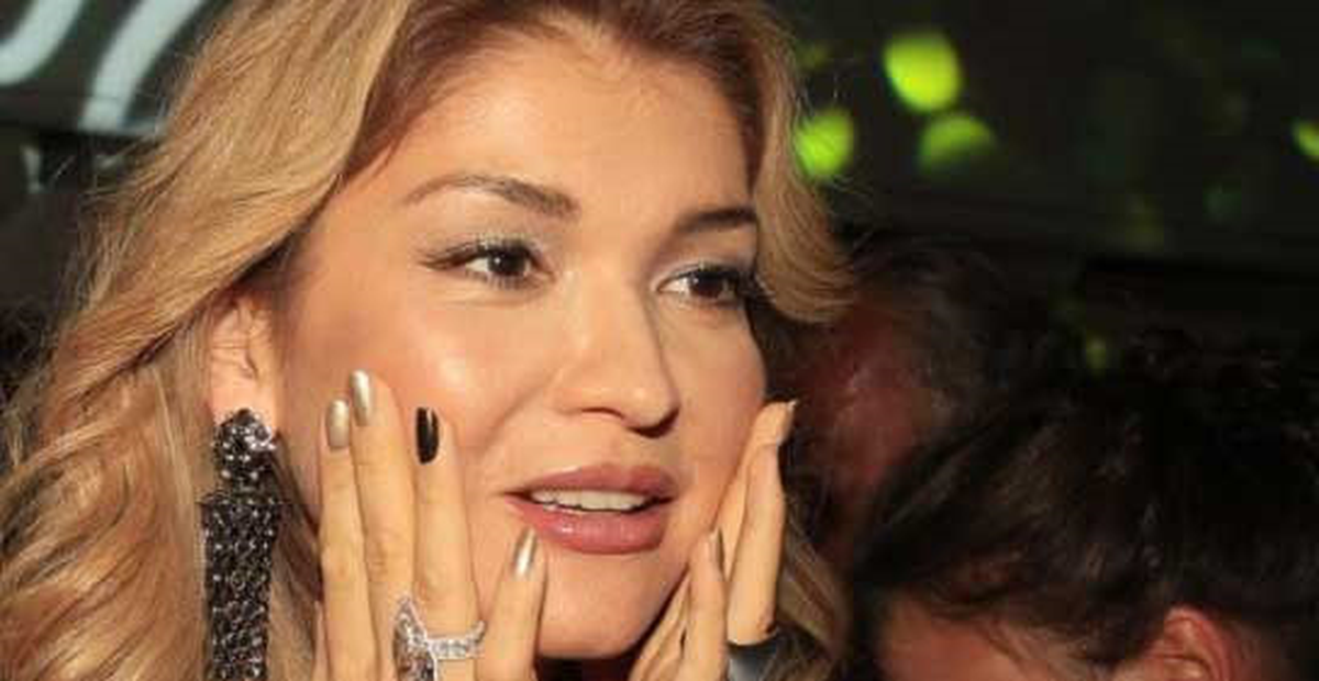 Gülnara Kerimova'nın Çıplak Fotoğrafı Babasını Kızdırdı
