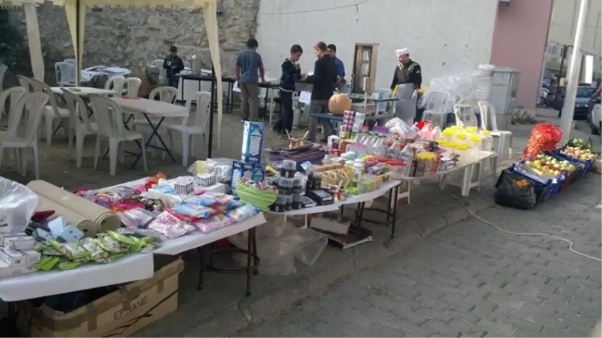 Hayırseverler Eğitim İçin Kermes Düzenledi