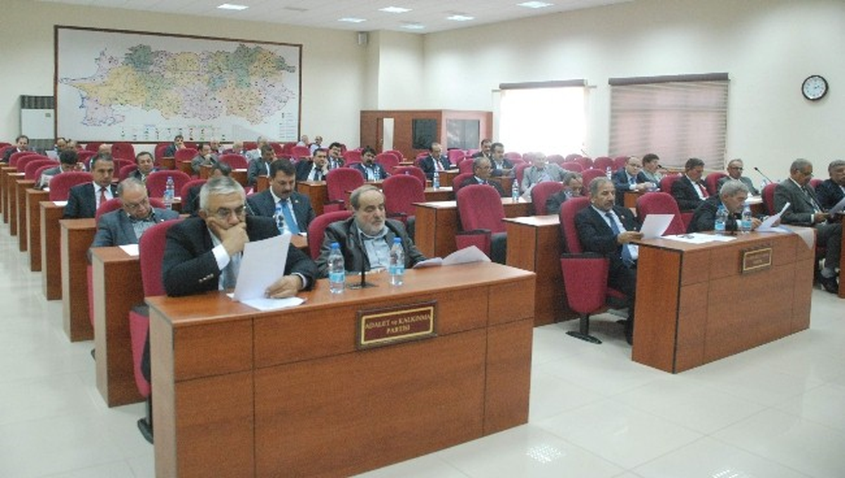 İl Genel Meclisi Kasım Ayı Toplantısında Davet Polemiği Yaşandı