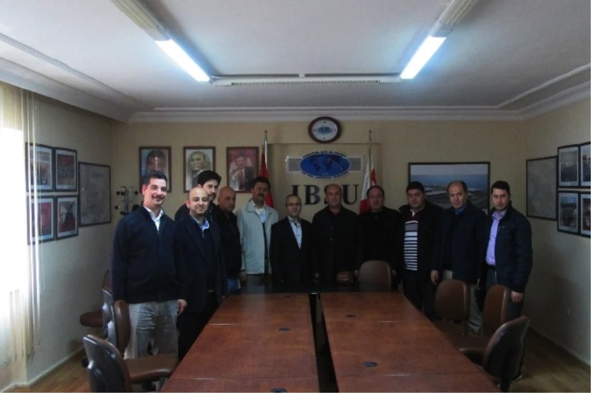 Kars Sağlık Sevenler Derneği Gürcistan\'da Uluslararası Karadeniz Üniversitesini Ziyaret Etti