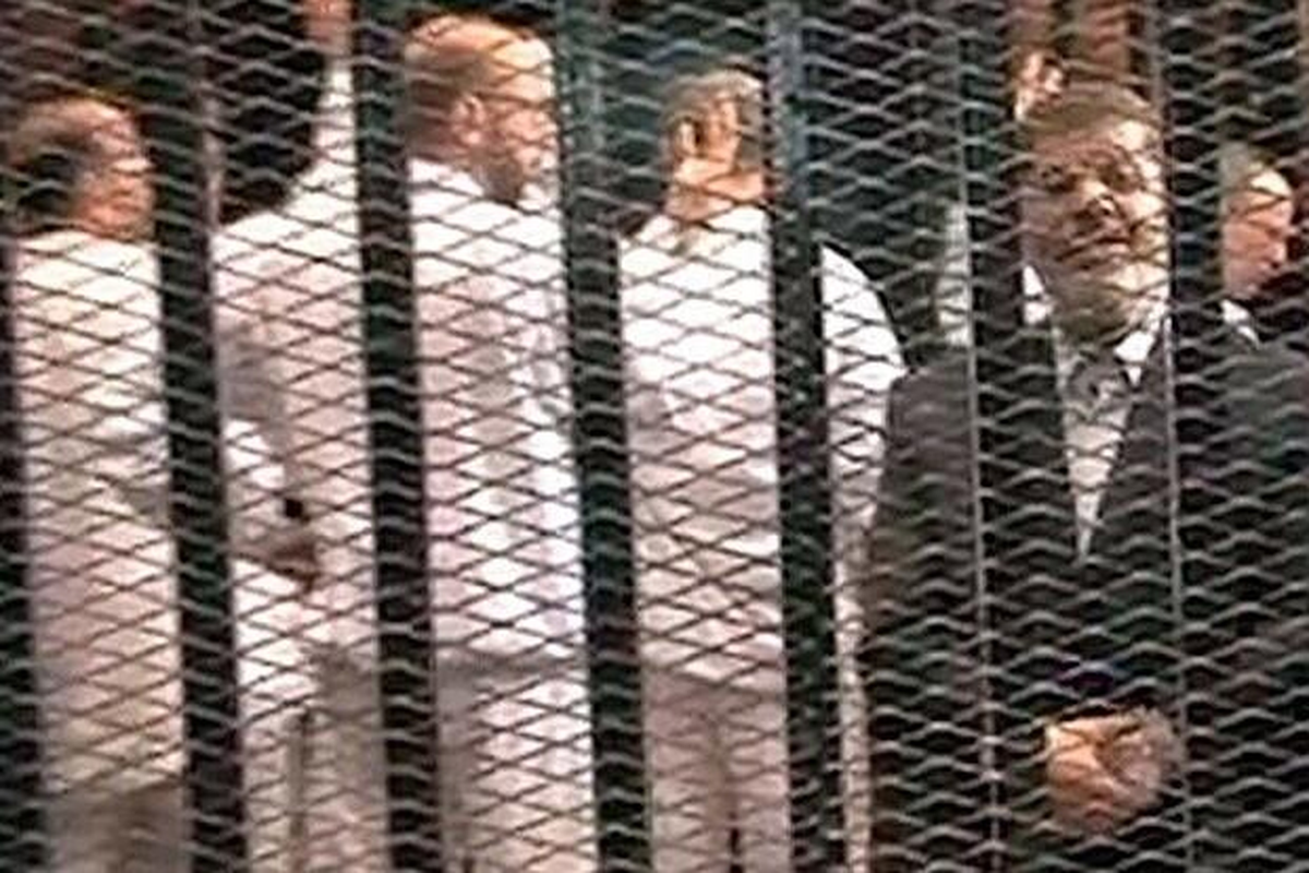 Mursi Mahkemede Türk Malı Ceket Giydi