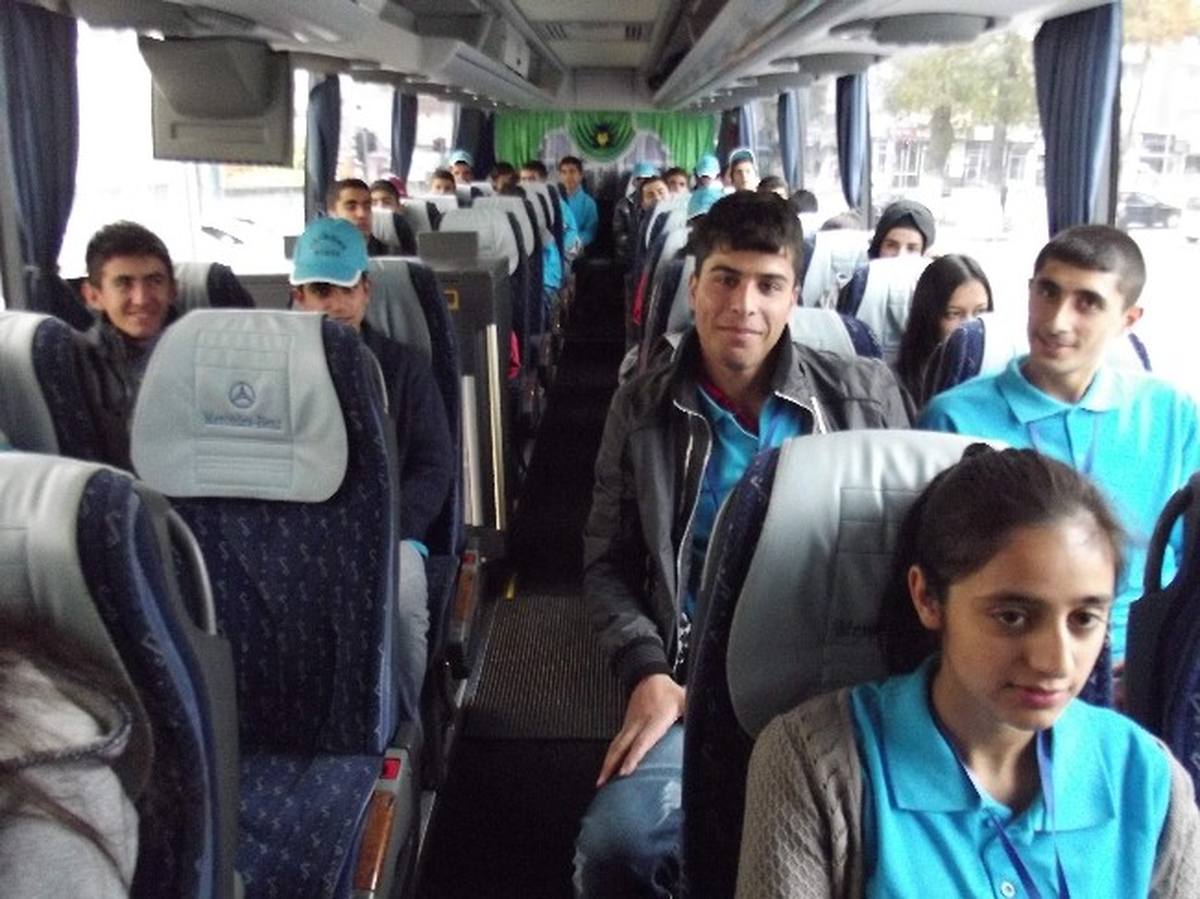 Öğrenciler İstanbul ve Çanakkale\'ye Uğurlandı