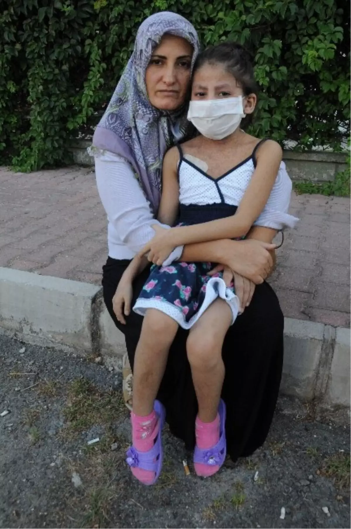 (Özel Haber) Çocuğum İçin Hastane Önüne Çadır Kurarım