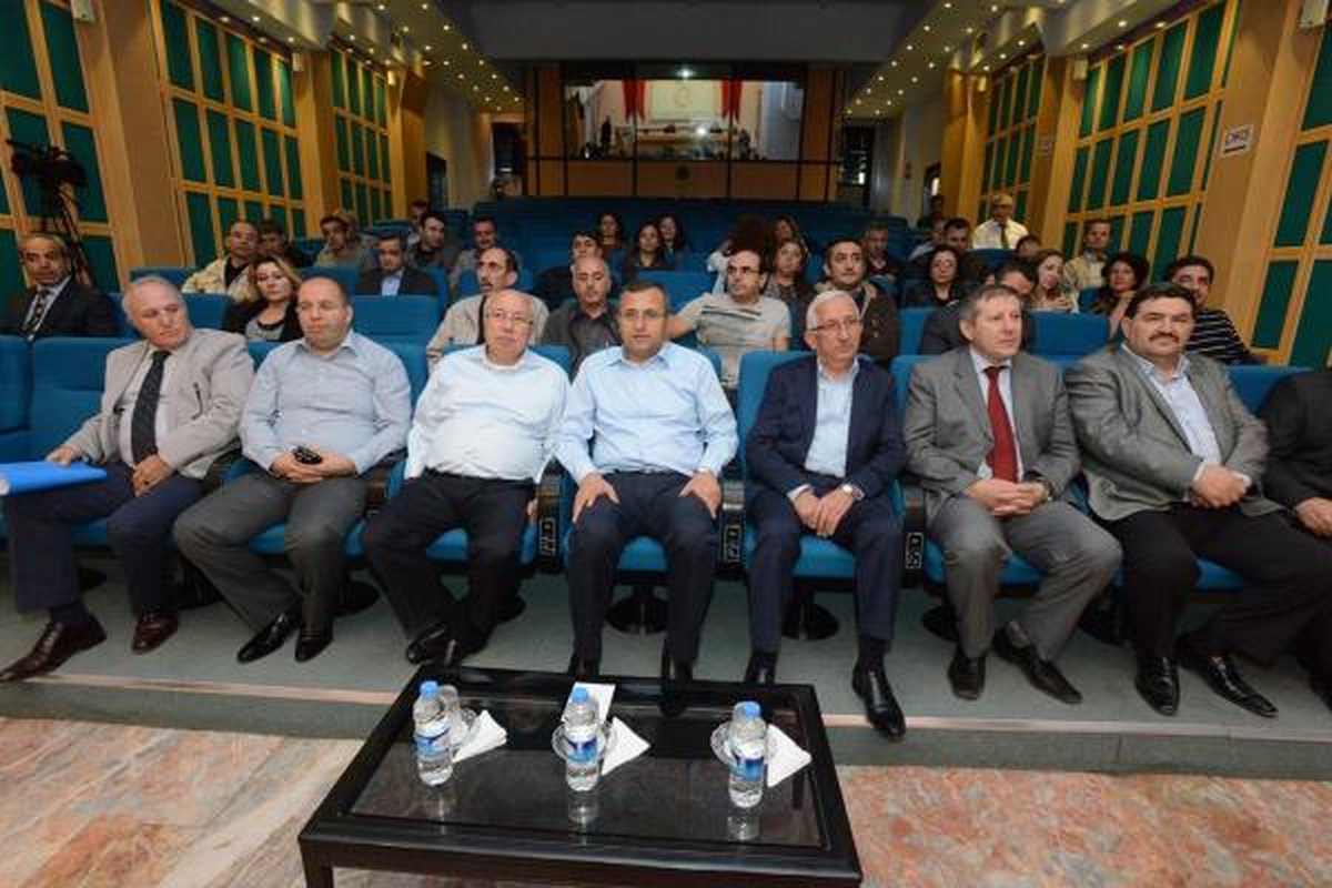 Denizli Valisi Demir: OSB\'ler Kağıt Üzerinde Kurulu