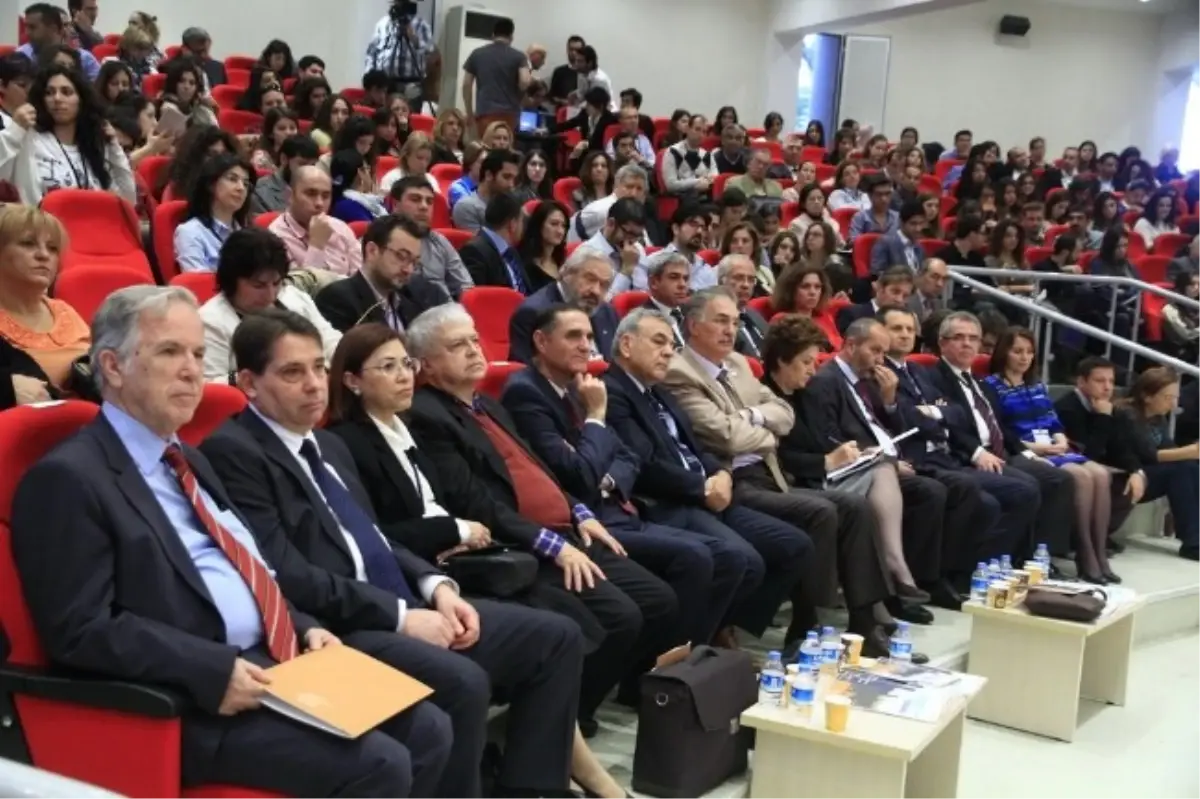 37. Dünya Şehircilik Günü Kolokyumu İzmir'de Düzenlendi