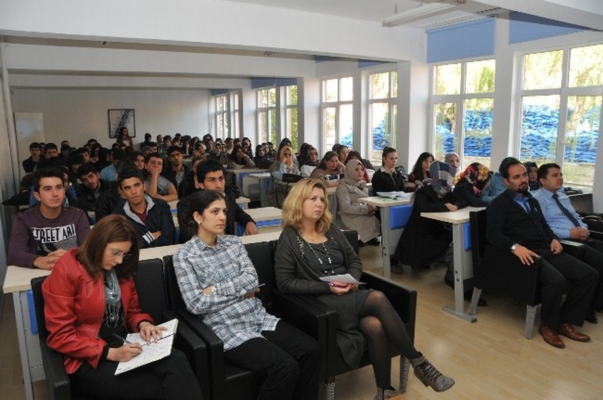 Akü\'de Kan Bağışı Semineri