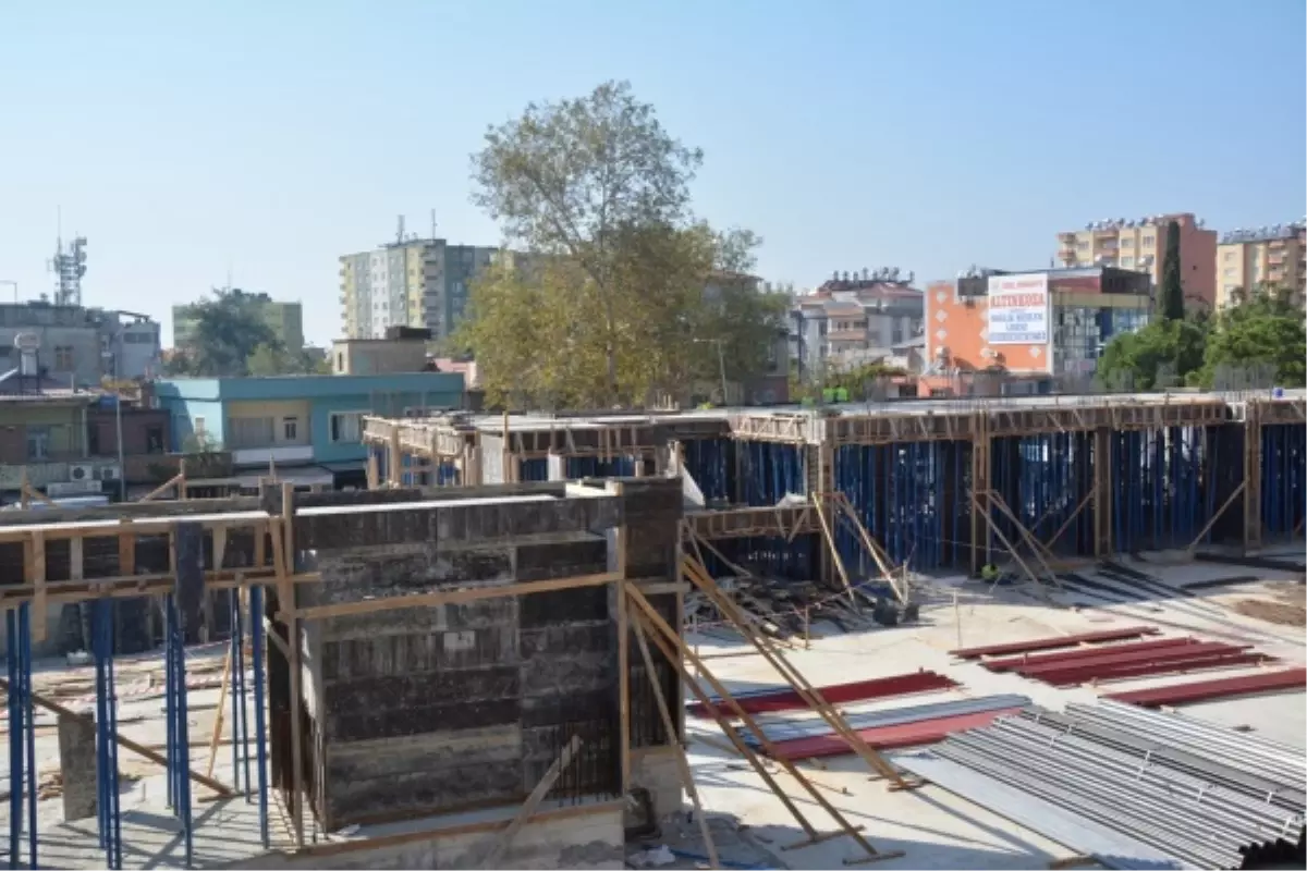 Başkan Kara Yeni Makam Odasında İlk Toplantısını Yaptı