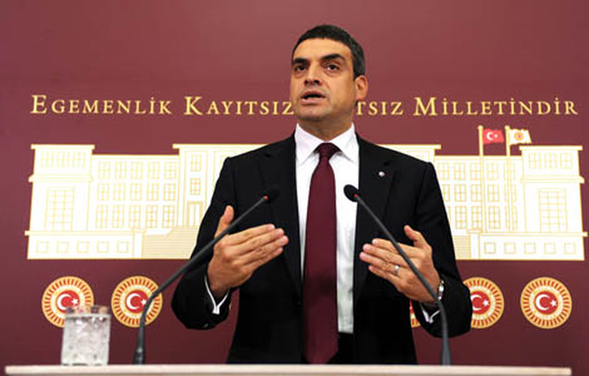 CHP\'li Oran\'dan Bülent Arınç\'a : İki Gün Önceki Sözlerinizle Niçin Çeliştiniz?