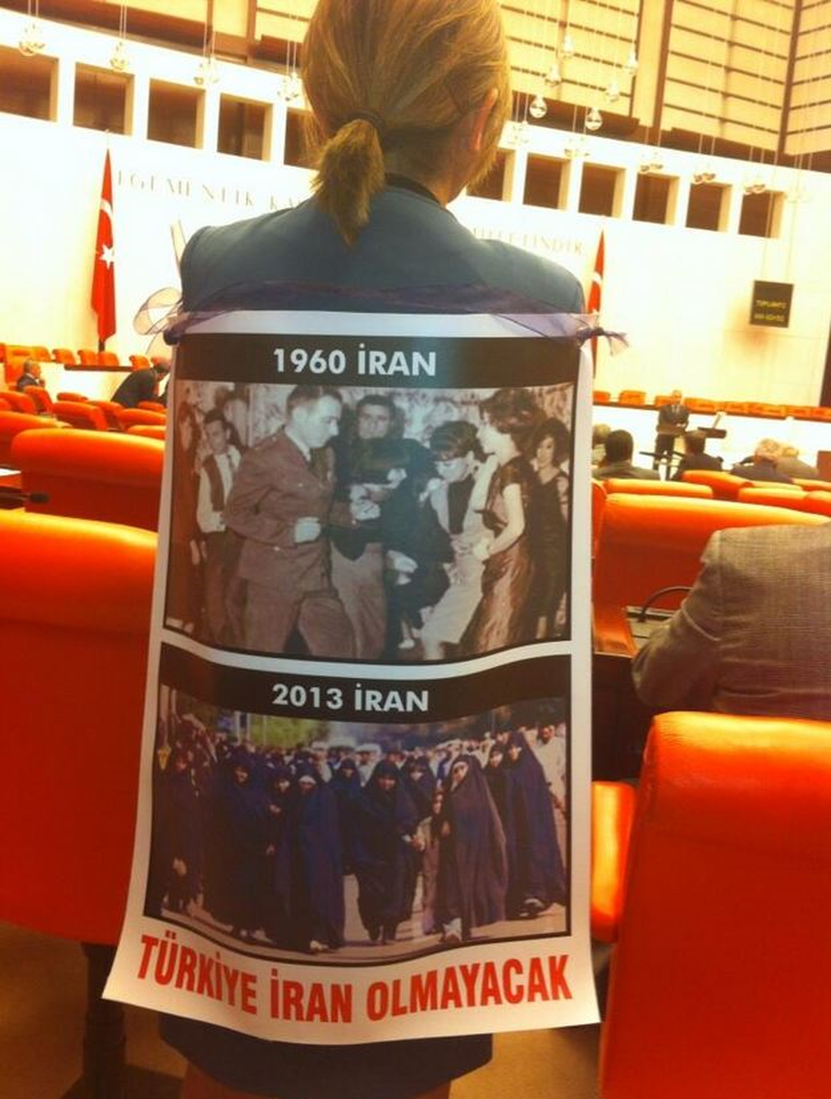 CHP\'li Vekil\'den Genel Kurul\'da "Duran Kadın" Eylemi