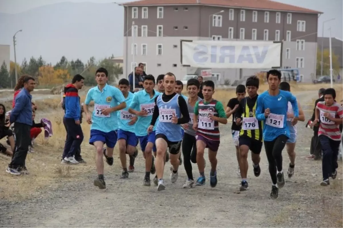 Erzincan\'da Atatürk\'ü Anma Koşusu Yapıldı