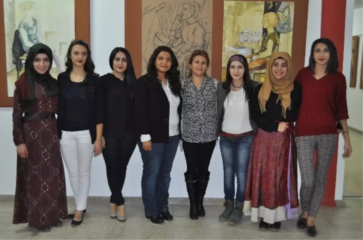 Güzel Sanatlar Öğrencilerinden "Karma Resim Sergisi"