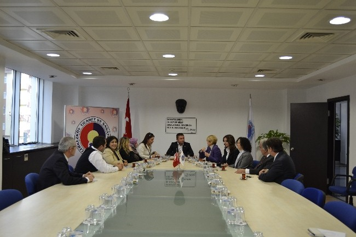 Kozuva, "Kadınlar İş Hayatında Daha Fazla Yer Almalı"