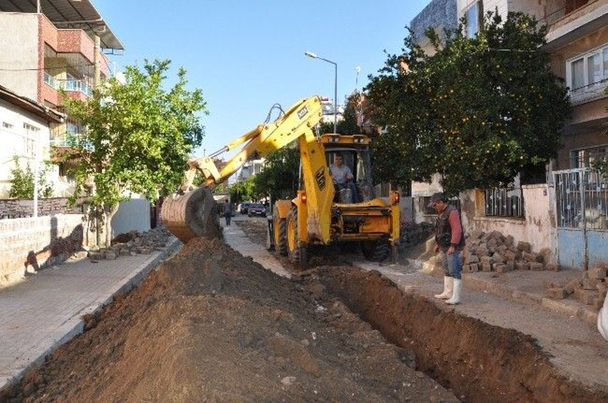 Nazilli\'de Yağmur Kanalı Çalışmaları
