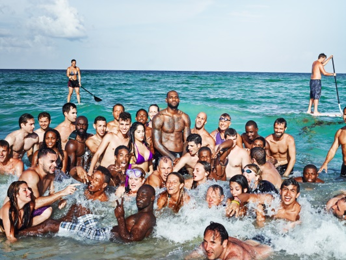 Nike, \'Lebron James Eğitim Günü\'nü Görücüye Çıkarıyor