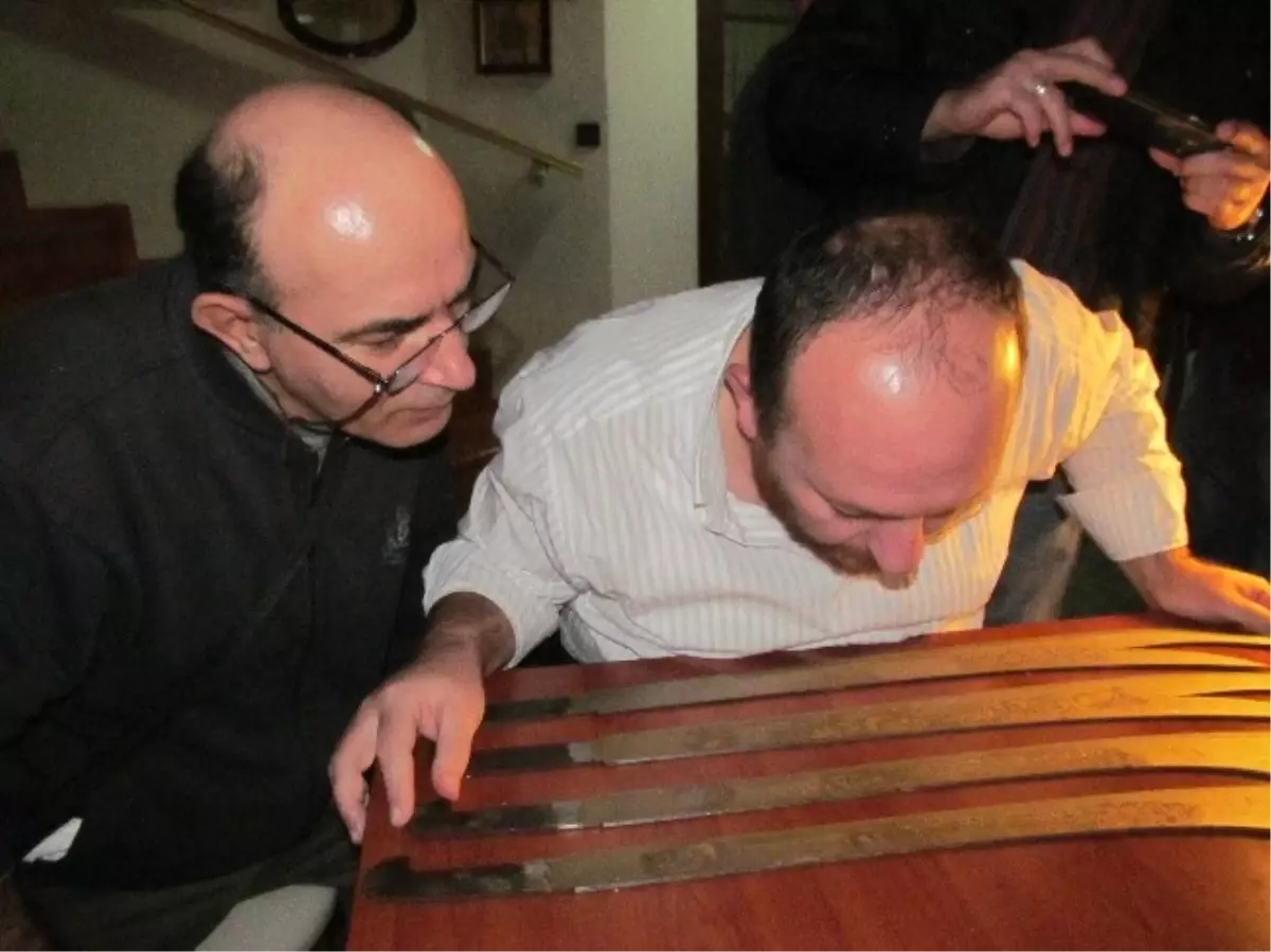 Osmanlı Kılıçları Yeni Tarzları ile Evleri Süslüyor