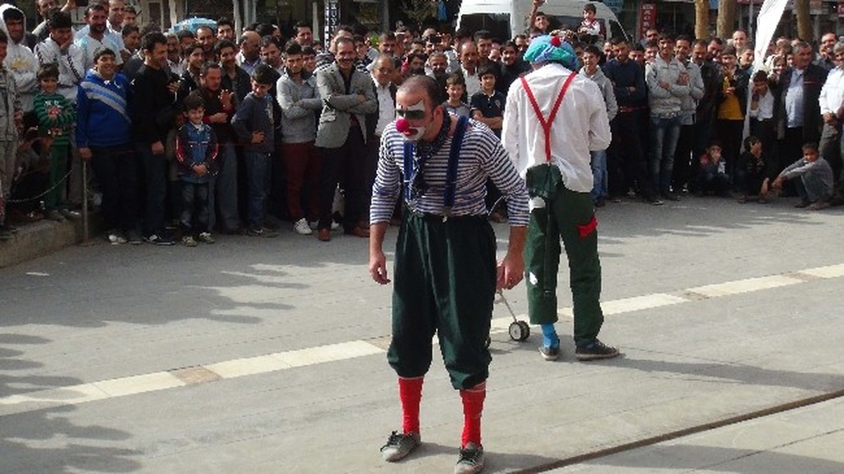Tiyatro Festivali Kızıltepe\'de İlgi Gördü