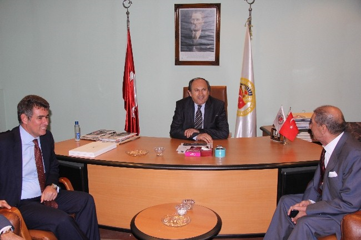 Türkiye Barolar Birliği Başkanı Prof. Dr. Metin Feyzioğlu, Dagc\'yi Ziyaret Etti