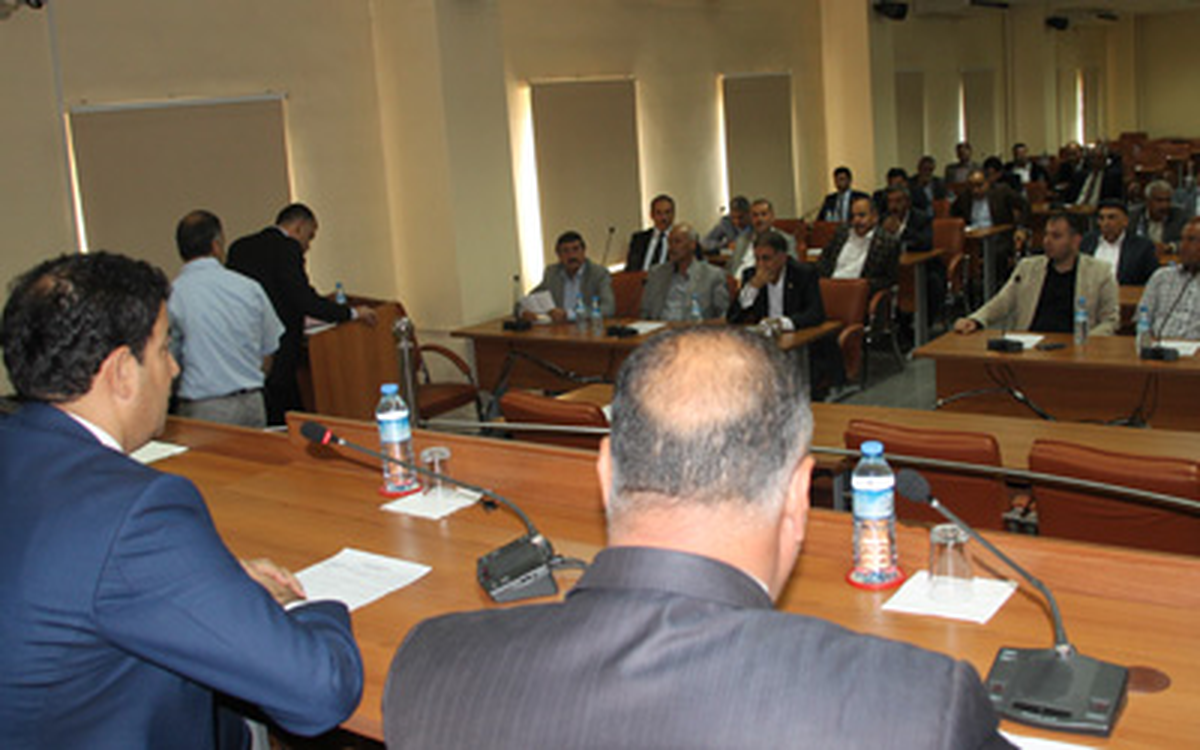 Urfa\'da Meclis Üyelerine Katılım Belgeleri Verildi