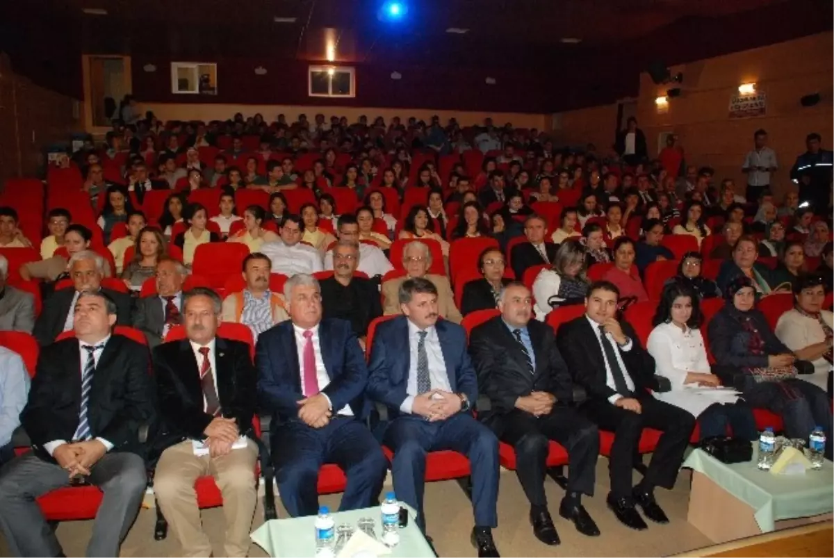 "Ailenin Korunması ve Aile İçi Şiddetin Önlenmesi" Konferansı