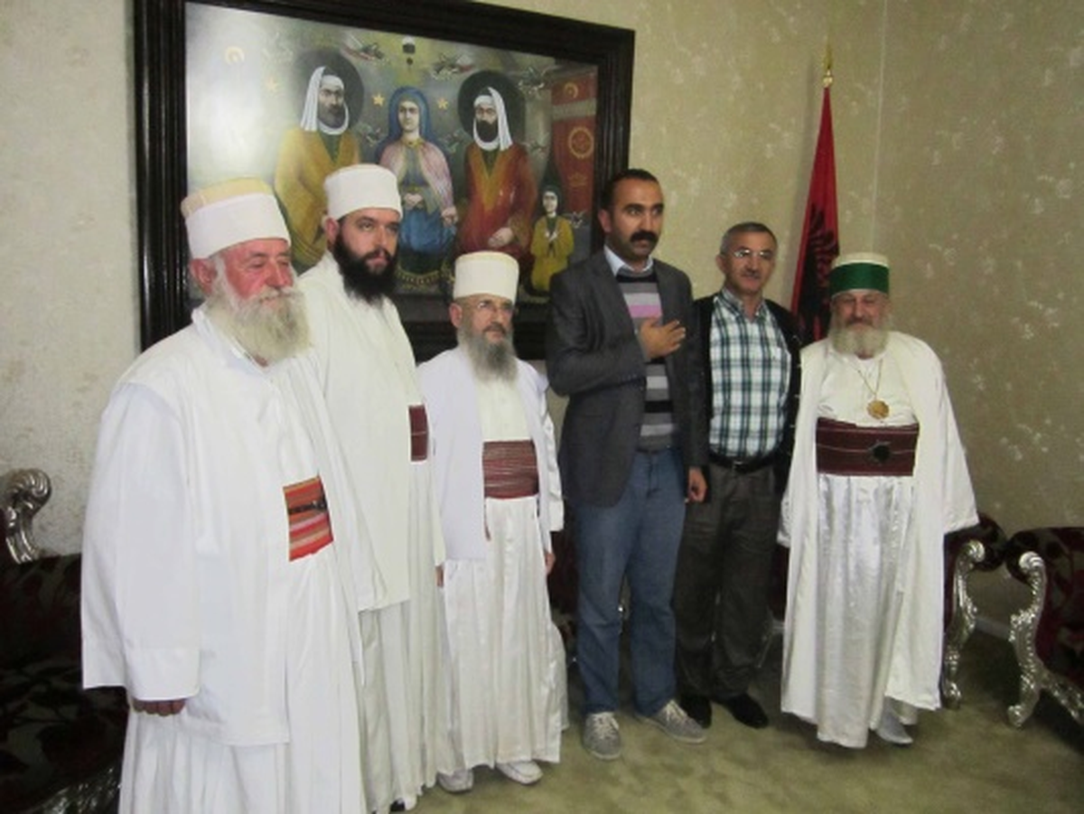 Alevi Vatandaşlar Balkanları Gezdi