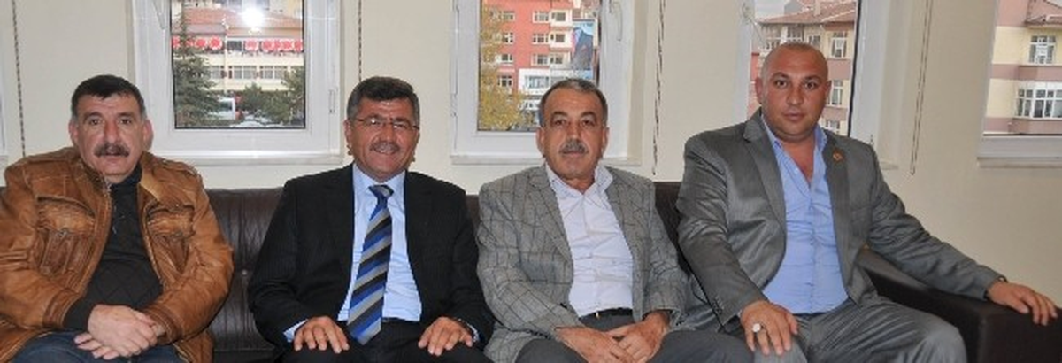 CHP ve MHP Meclis Üyelerinden Belediye Başkanı Akdoğan\'a Ziyaret