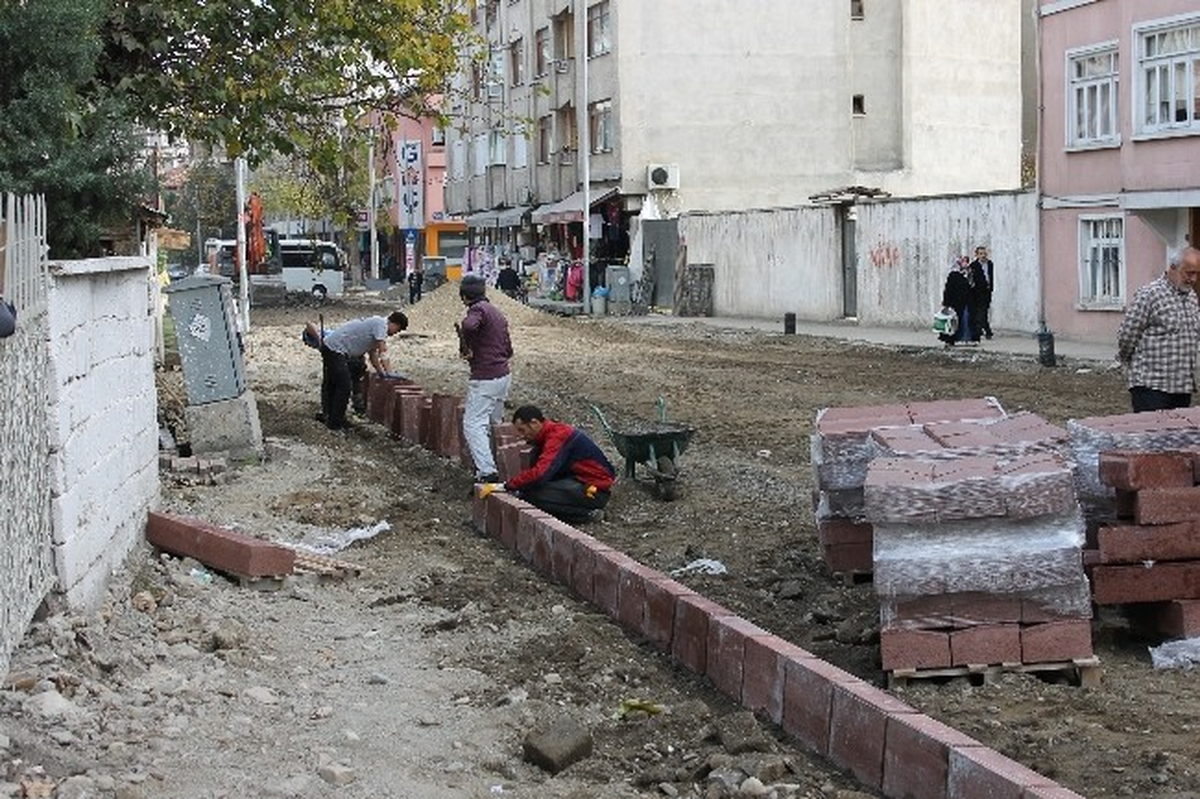Devrek Belediyesi\'nden Cadde Düzenlemesi