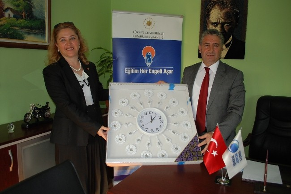 Düzgünel Çalışmalarına Dernek Ziyaretleri ile Başladı