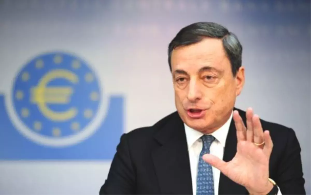 ECB Başkanı: Avro Bölgesi\'nde Deflasyon Riski Görmüyoruz