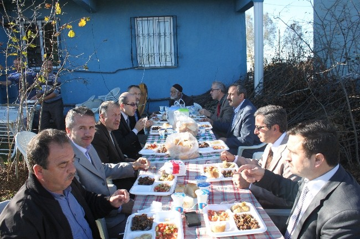 Evinin 1. Katını Camiye Bağışladı