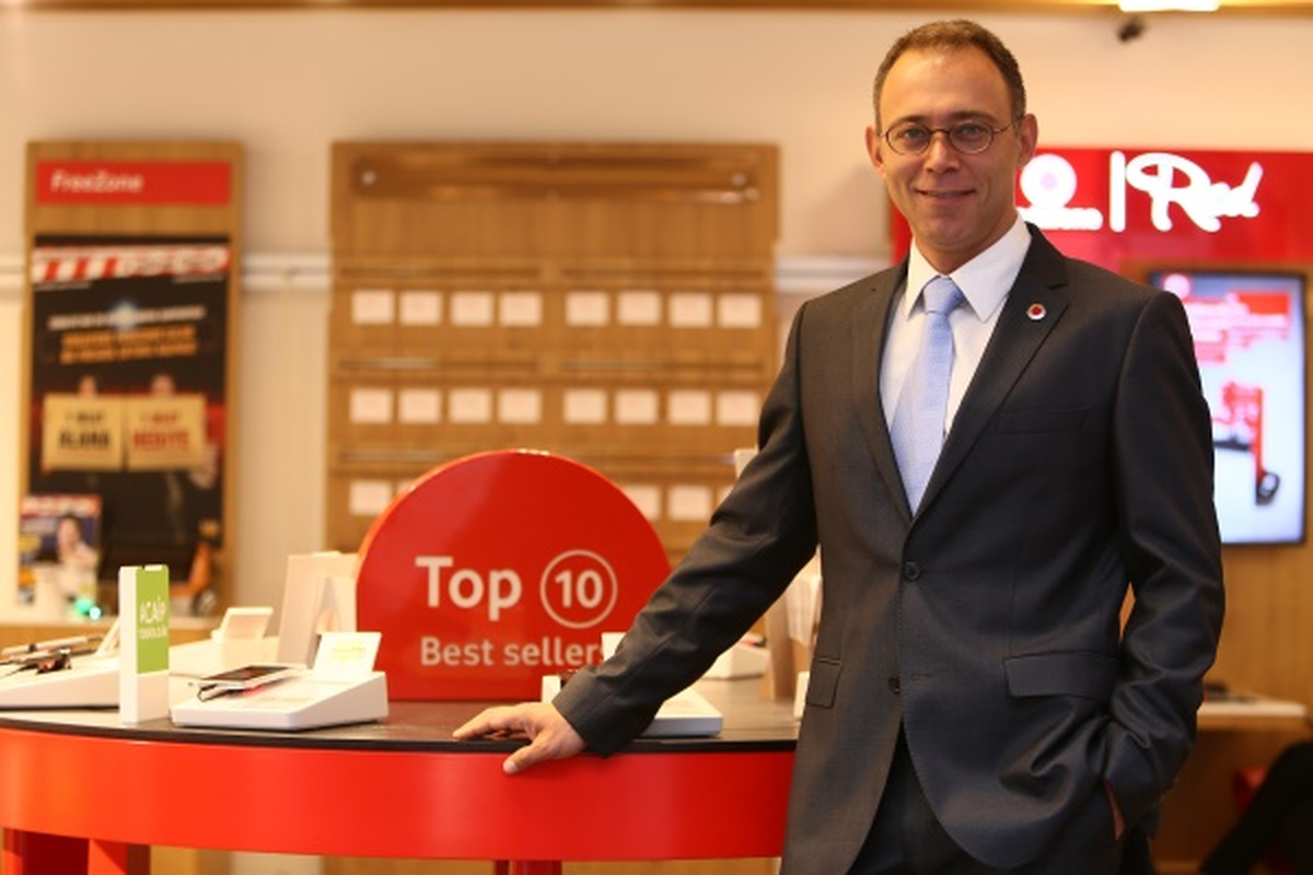 Freezone\'lular Cep Nakit Kart\'la Alışveriş Yaptıkça Konuşuyor