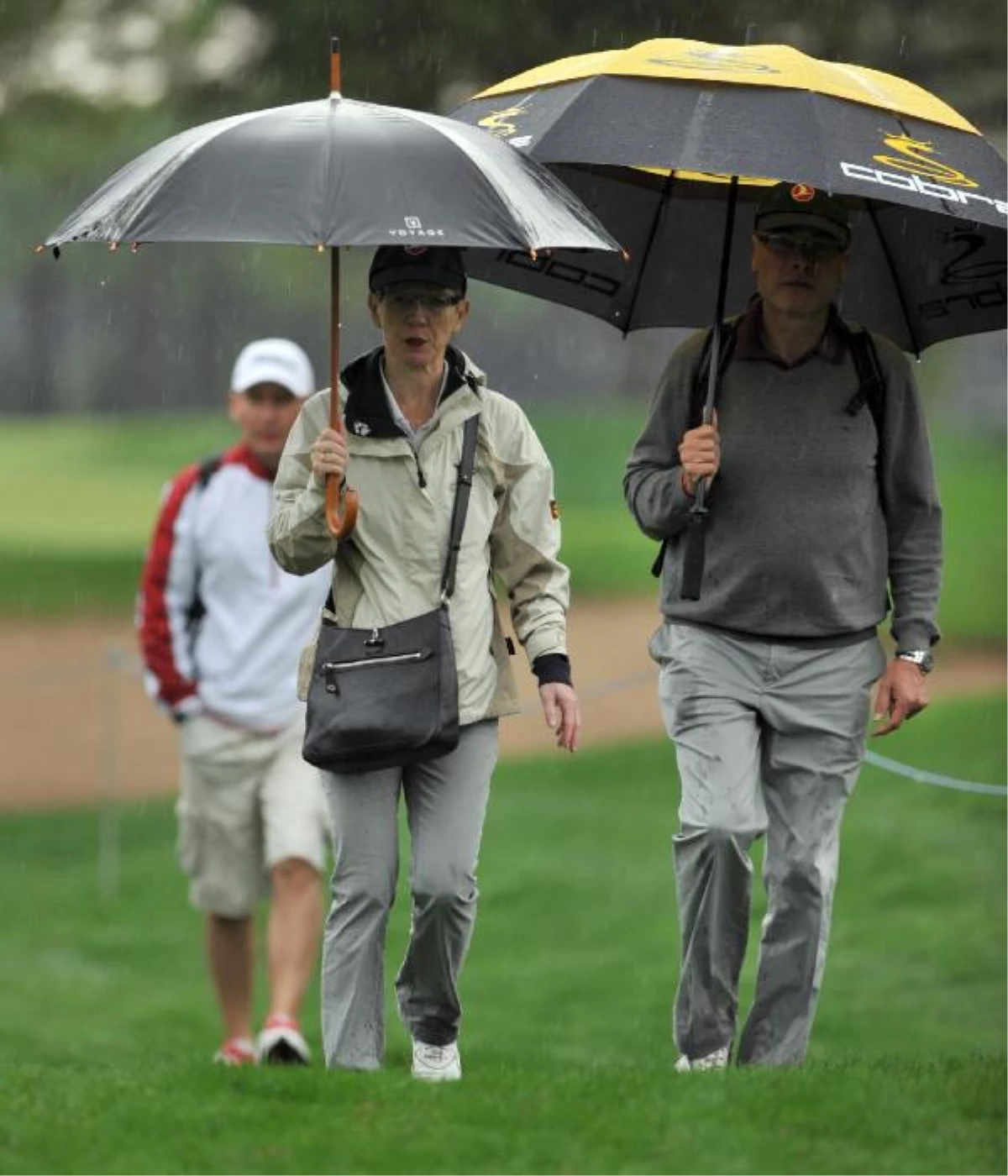 Golf Turnuvasına Yağmur Rötarı