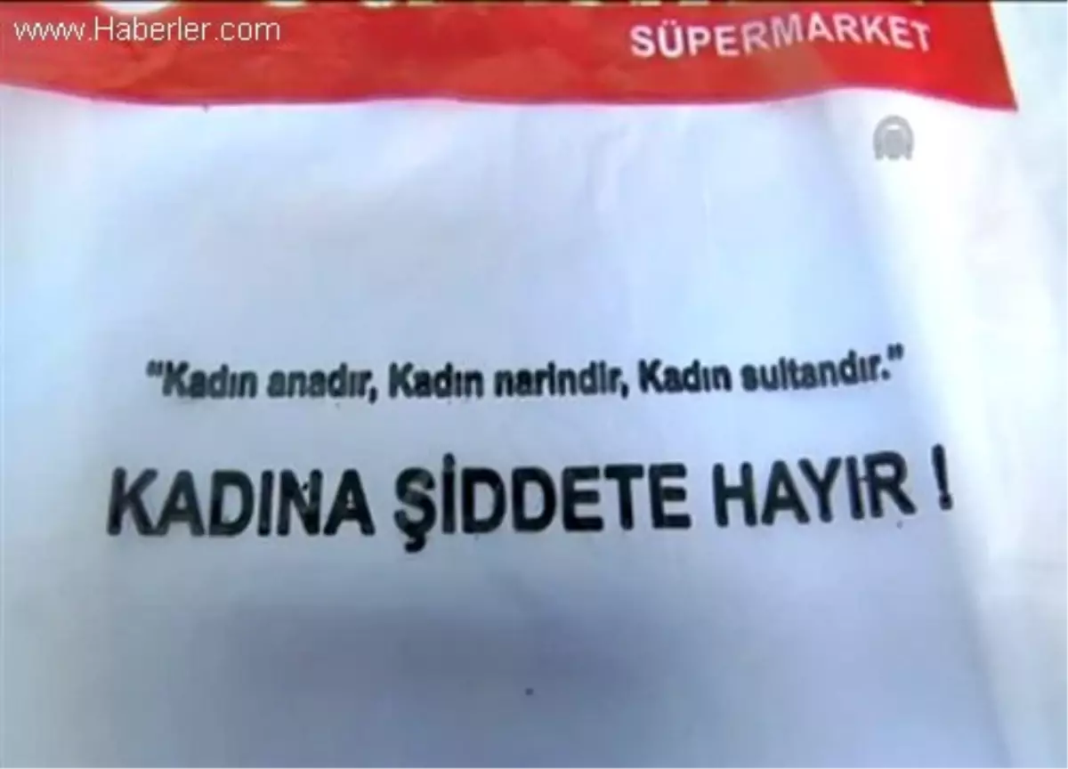 Kadına şiddete market poşetiyle "hayır" diyorlar