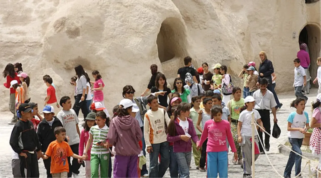 Kapadokya Ziyaretçi Rekoruna Koşuyor