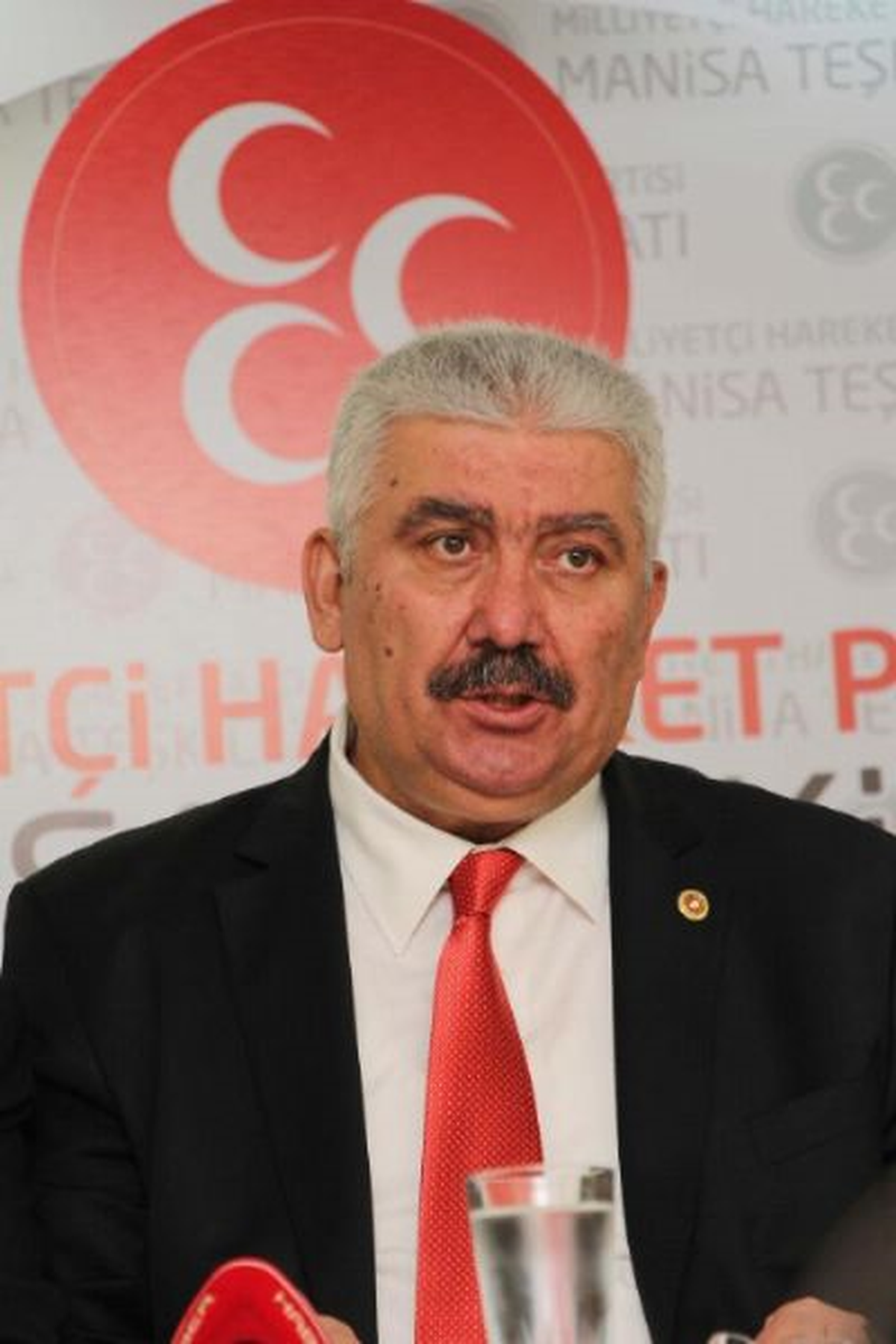 MHP\'li Yalçın: Atatürk\'ün Aziz Hatıraları Birer Birer Siliniyor