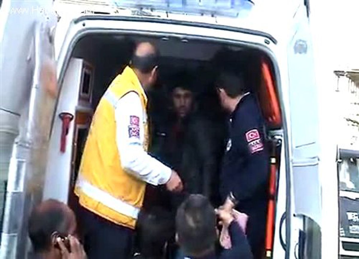 Muradiye\'de 42 Öğrenci Gıda Zehirlenmesi Geçirdi