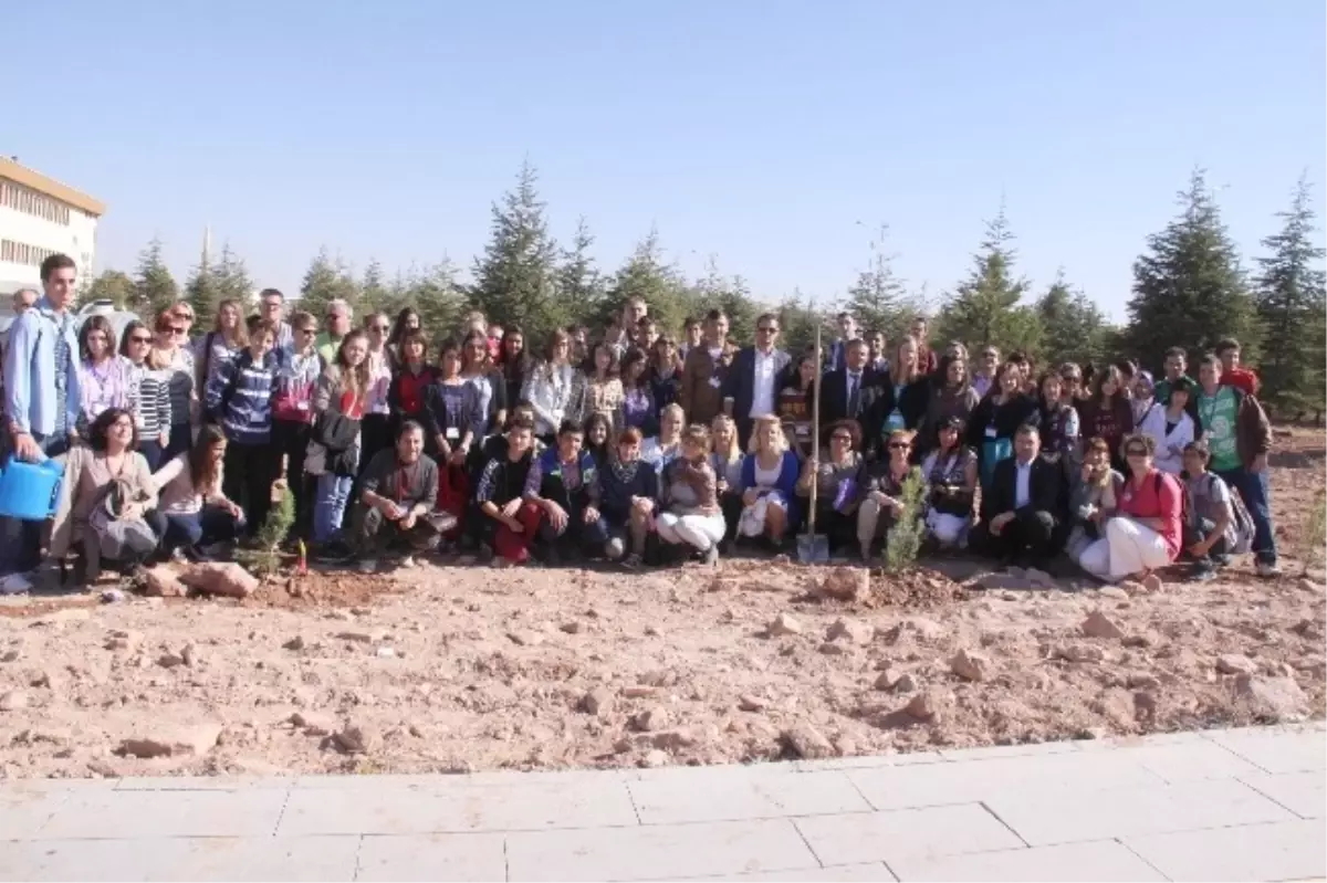 Nevşehir Üniversitesi'nde Eurodesc Careland Hatıra Ormanı Oluşturuldu
