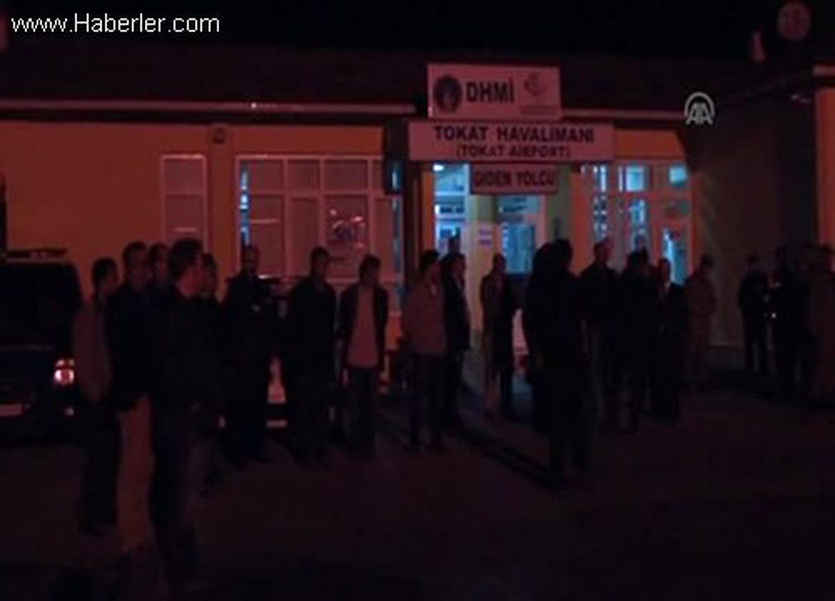 Şehit Uzman Çavuş Yürüdür\'ün cenazesi