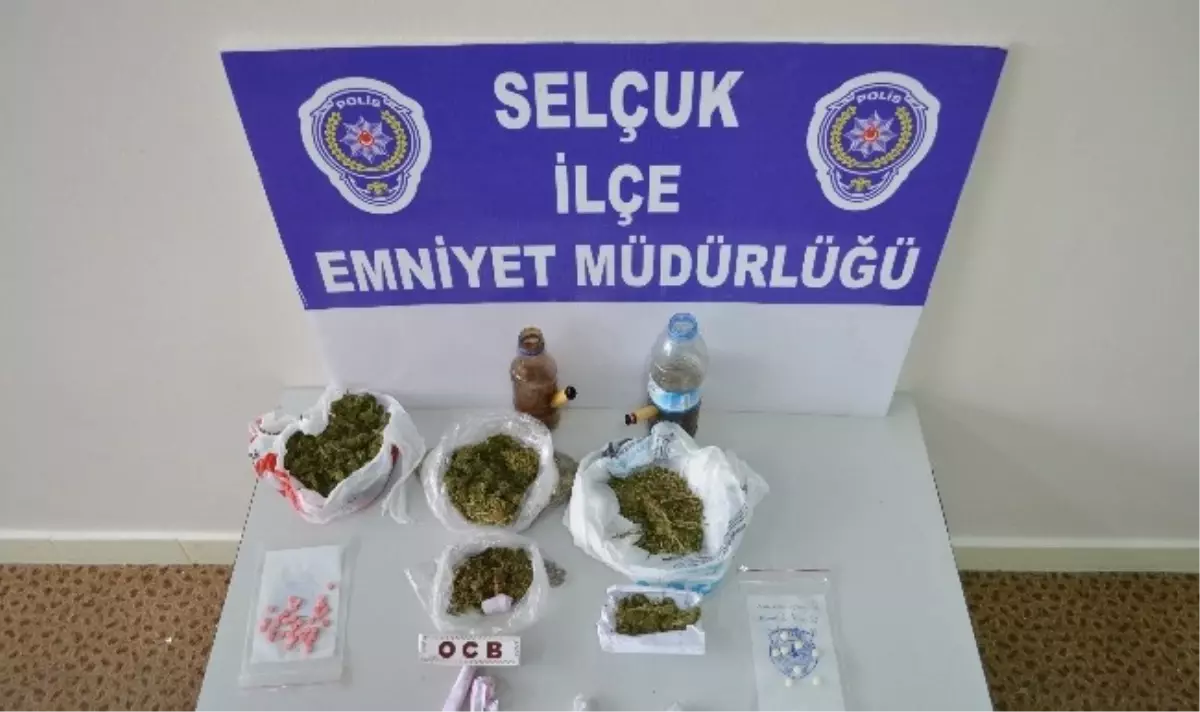 Selçuk Polisi\'nden Şafak Operasyonu