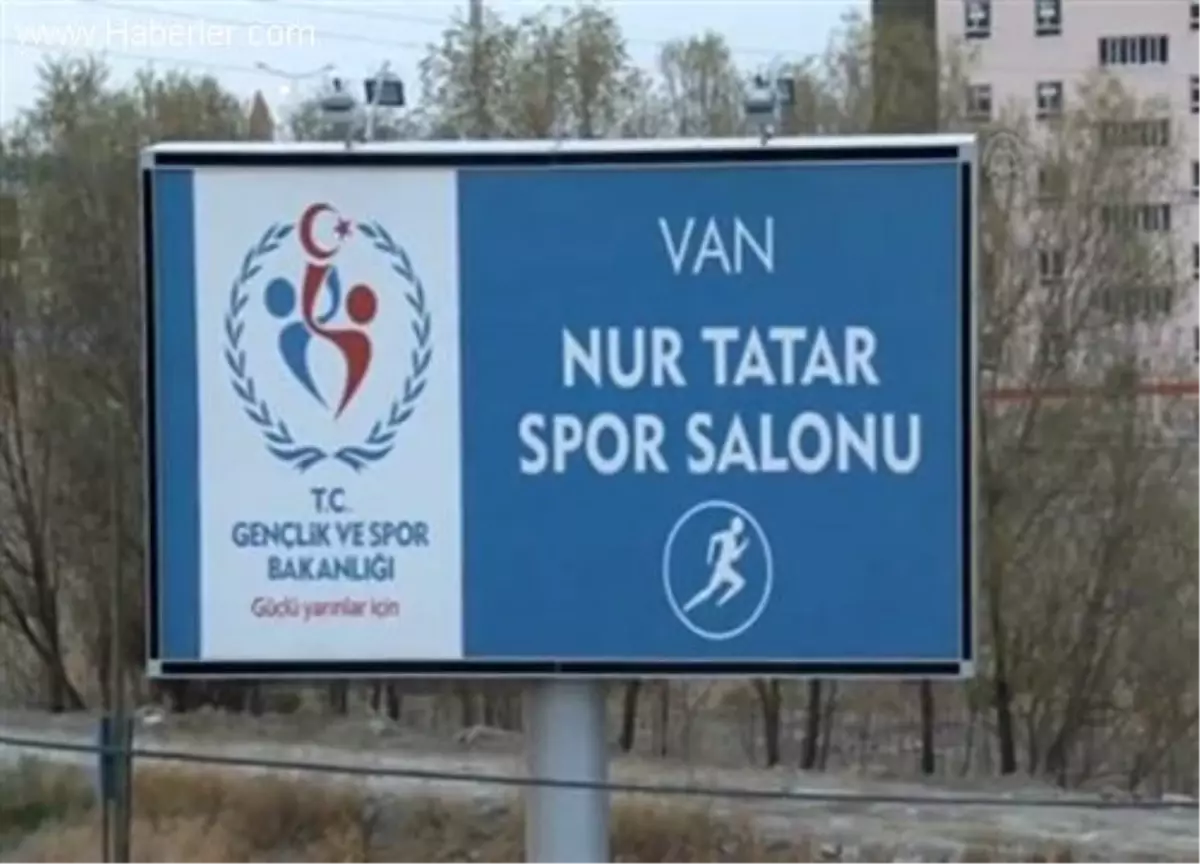 Van\'da Spor Salonu İnşaatında Göçük: 3 Yaralı