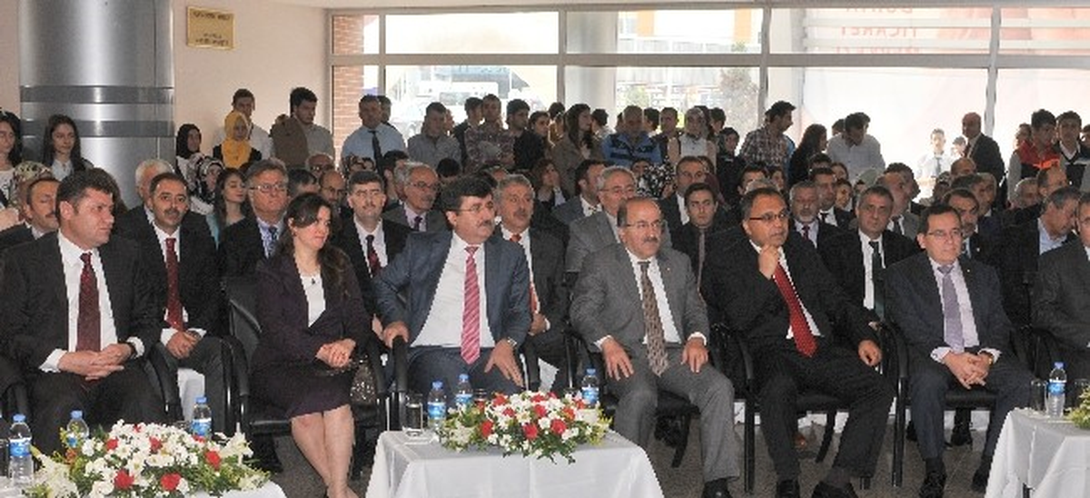 Trabzon İstihdam, Kariyer ve Girişimcilik Fuarı Açıldı